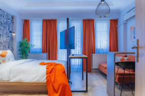 Marcian's Column Hotel - Orange and Blue